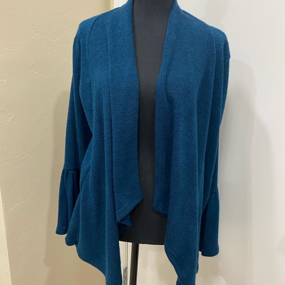 Yahada USA cardigan - size medium